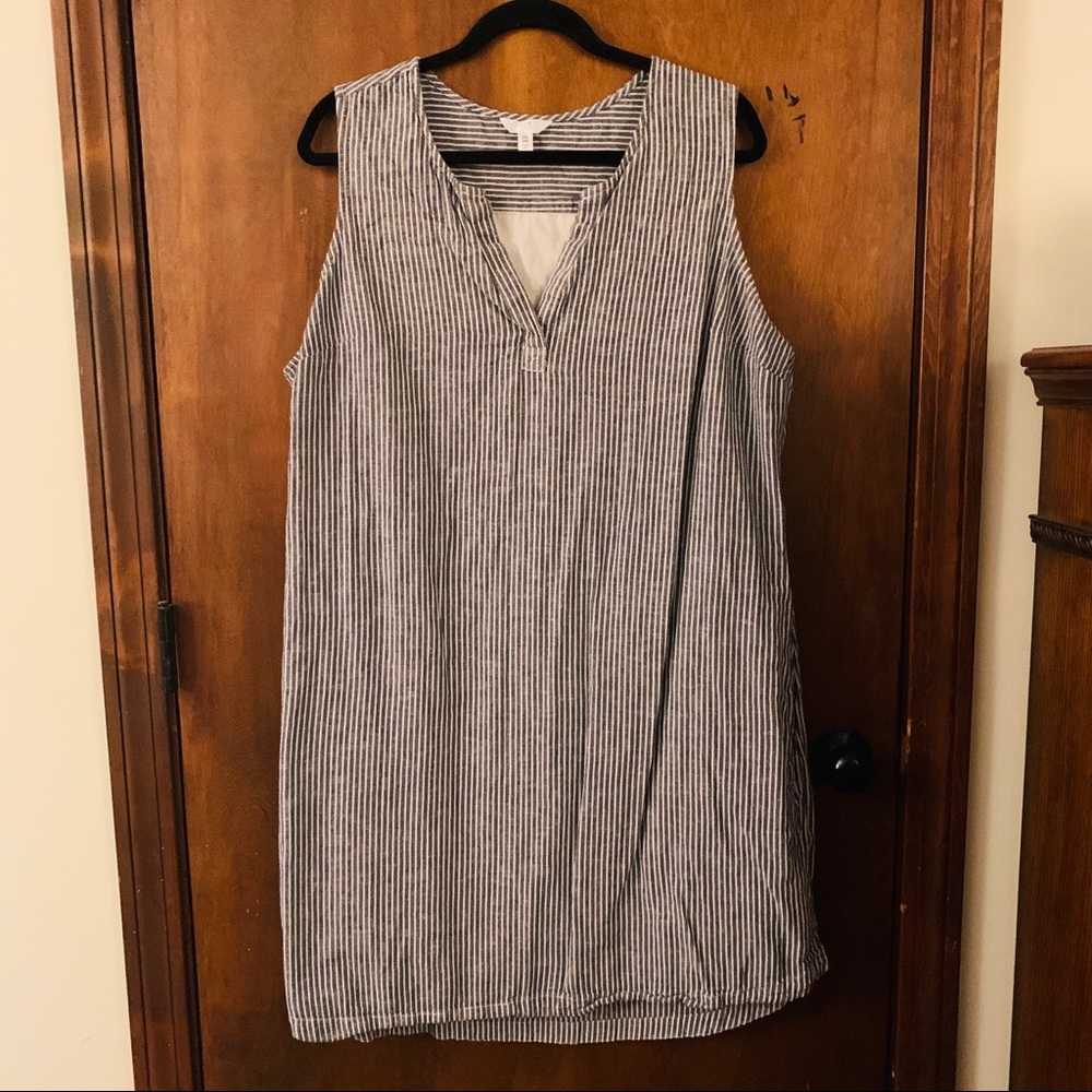 Time and Tru Blue Striped Casual Dress